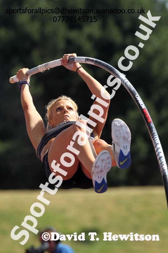 Womens pole vault, Sainsbury's British Champs, Alexander Stadium, Birmingham. Photo: David T. Hewitson/Sprts for All Pics